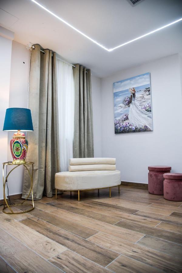 Hotel Villa Ruggiero Brusciano Екстериор снимка